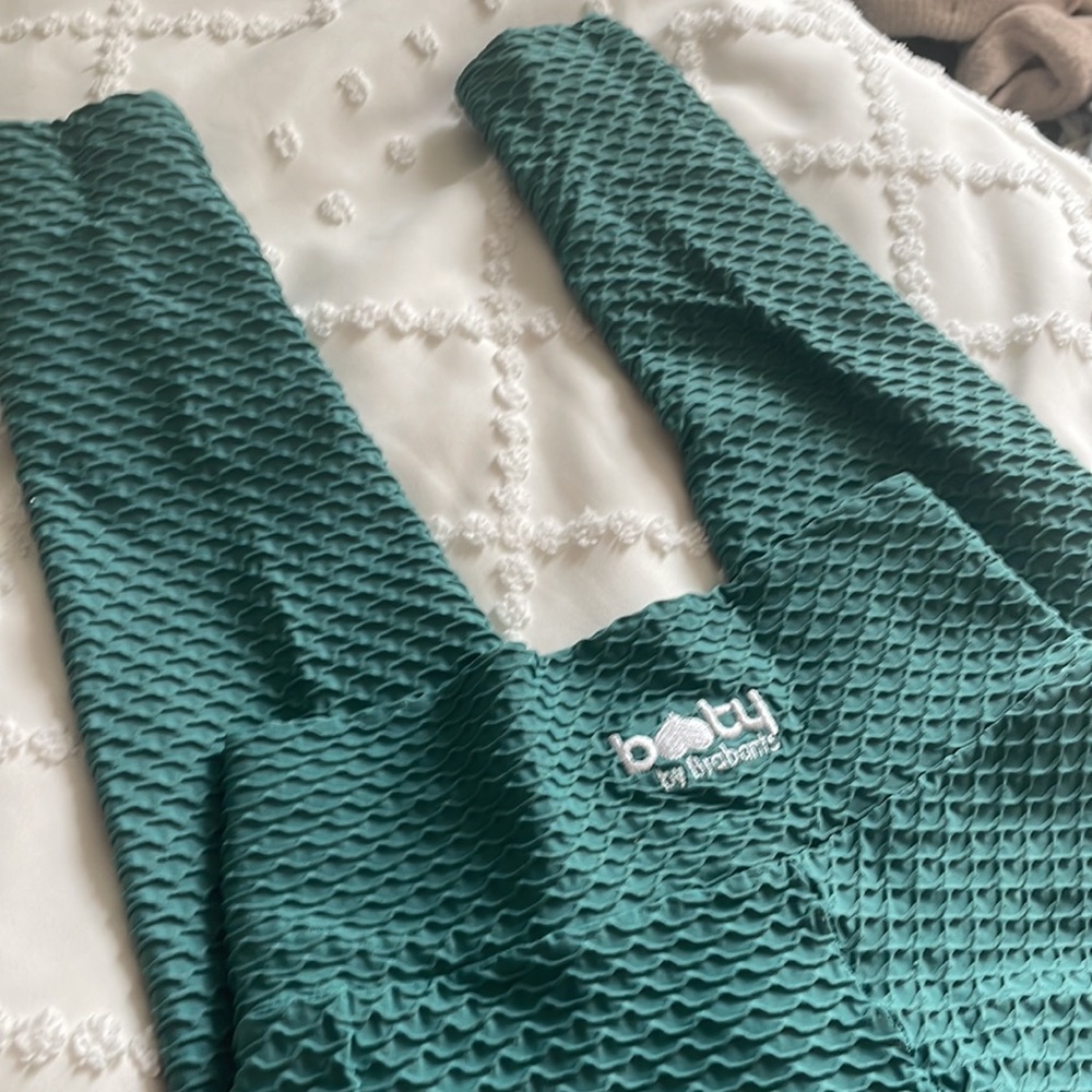 Booty By Brabants Croco Mint Leggings - Picture 7 of 11